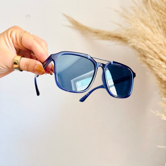 NEW ALDO Navy Blue Lens Oversize Square Aviator Sunglasses Silver Metal Band - Picture 1 of 9